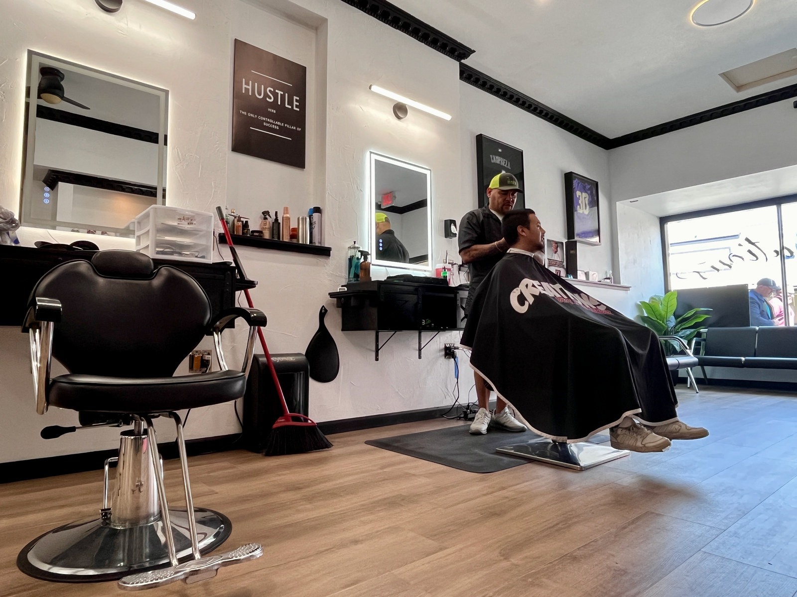 Creations Barbershop and Salon gallery photo 2