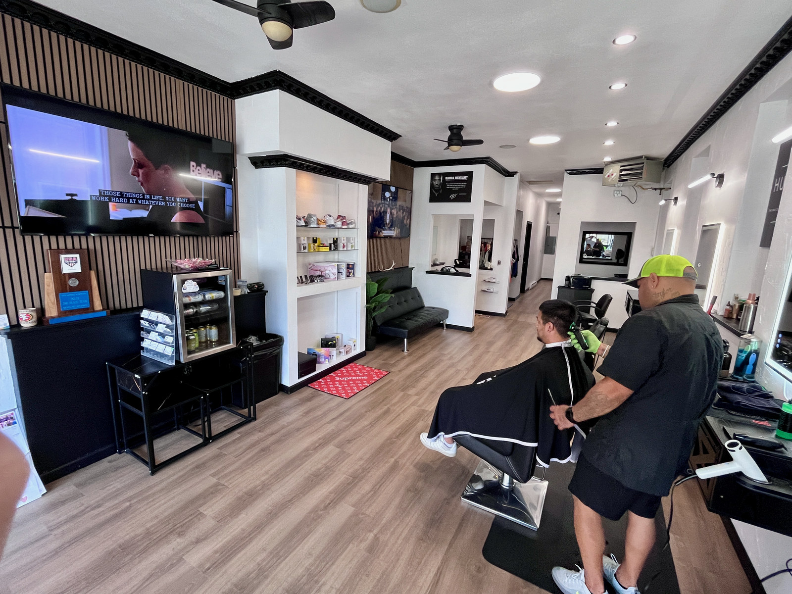 Creations Barbershop and Salon gallery photo 3