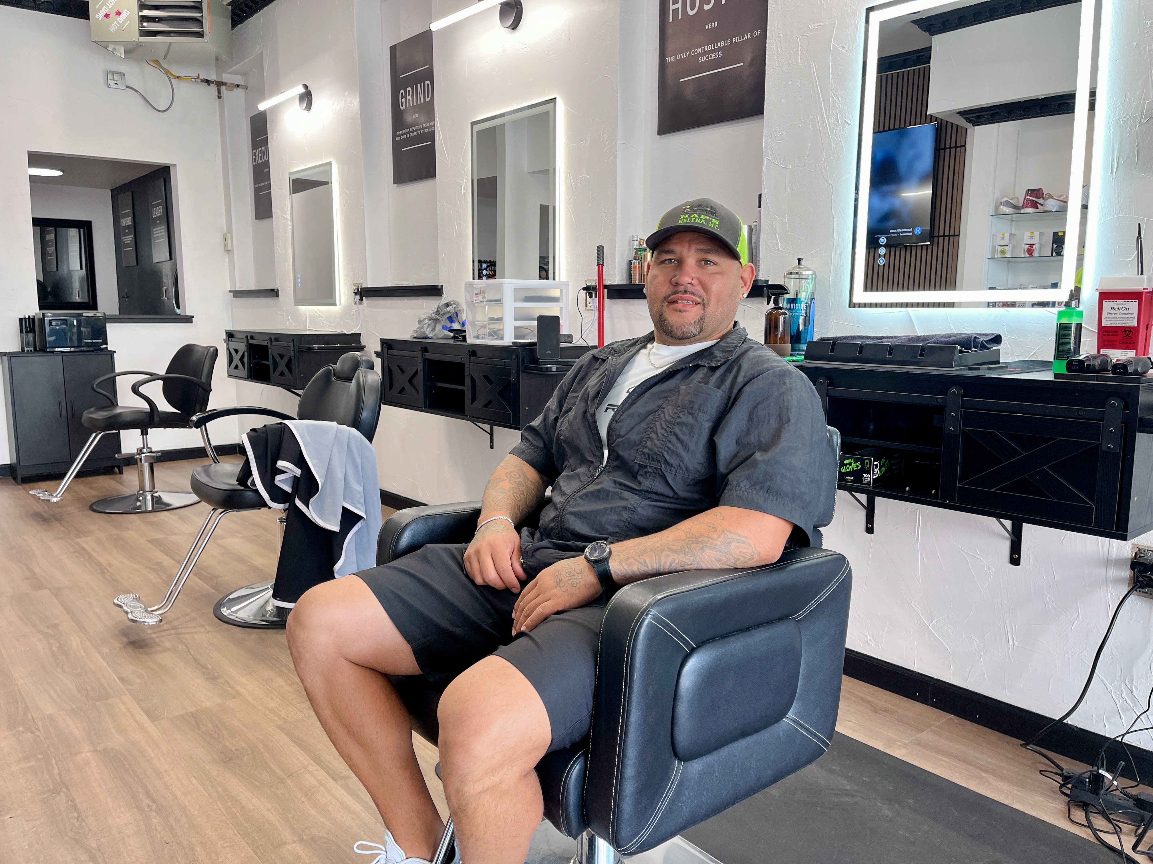 Creations Barbershop and Salon gallery photo 1